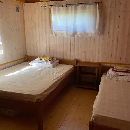 Puhkemajad Nyaraló Suislepa