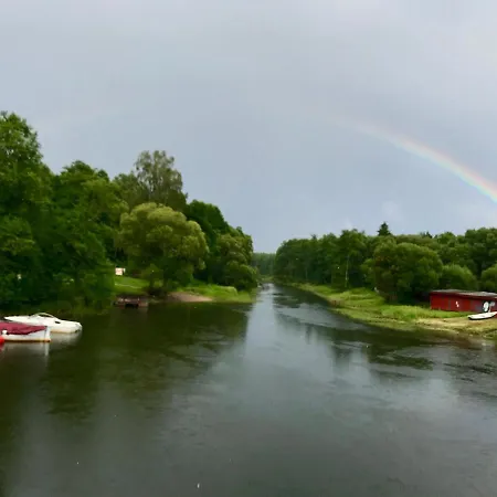 Puhkemajad Nyaraló Suislepa